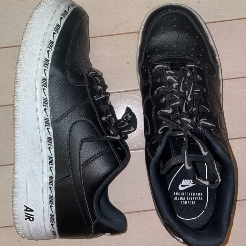 Nike Air Force 1 (AF-1) - Picture 4 of 5